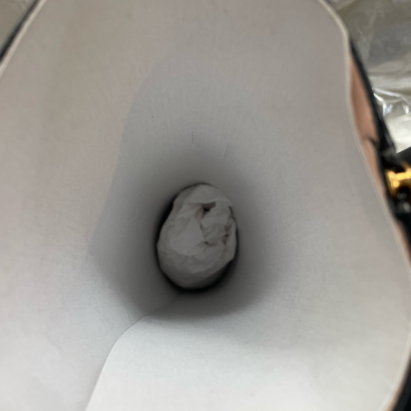 Gucci leather knee high boots with crystallized rhinestones at heel. - Picture 6 of 12